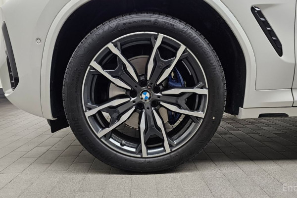 2025 BMW X4 с пробегом 4 509 км