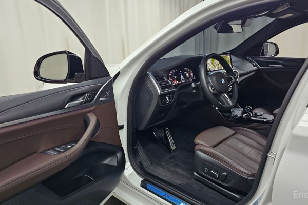 2025 BMW X4 с пробегом 4 509 км