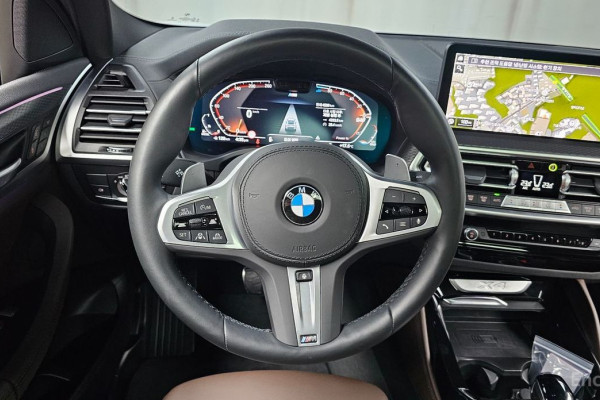 2025 BMW X4 с пробегом 4 509 км