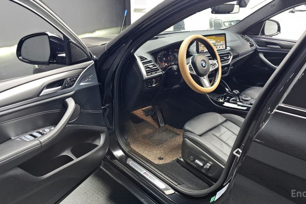 2023 BMW X4 с пробегом 43 245 км