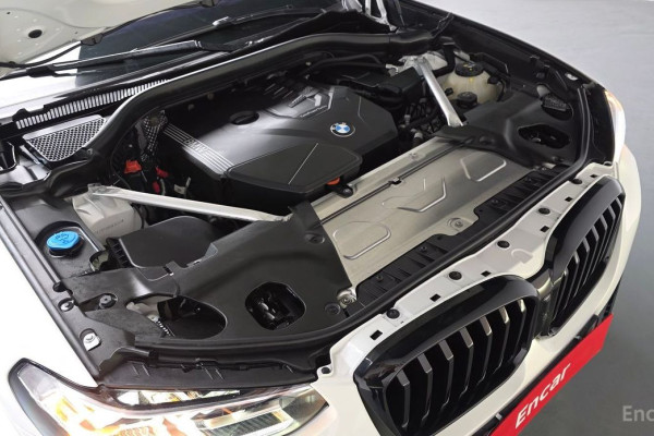 2024 BMW X4 с пробегом 27 634 км