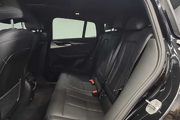 2023 BMW X4 с пробегом 54 179 км