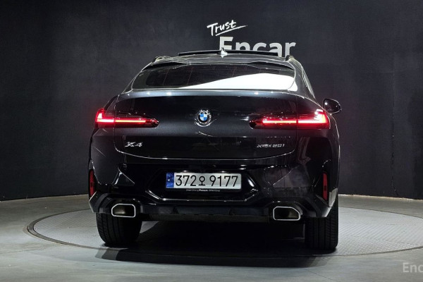 2024 BMW X4 с пробегом 17 687 км