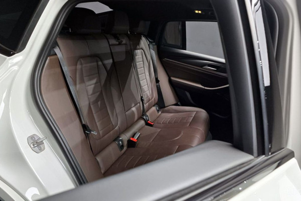 2023 BMW X4 с пробегом 64 306 км