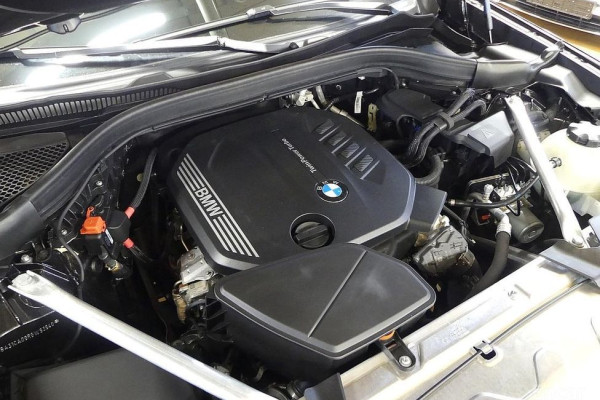 2024 BMW X4 с пробегом 27 000 км