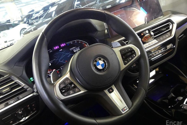 2024 BMW X4 с пробегом 27 000 км