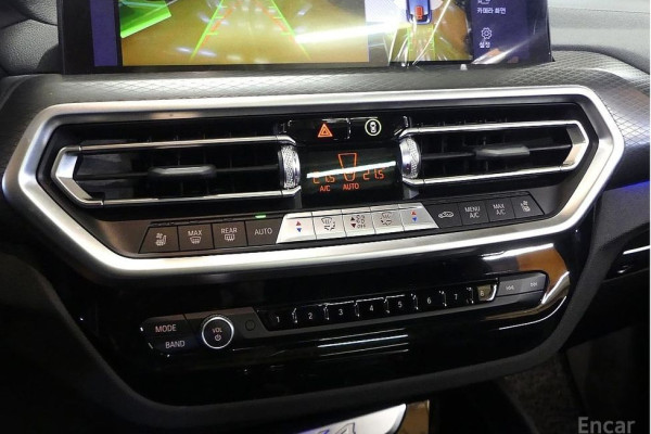 2024 BMW X4 с пробегом 27 000 км