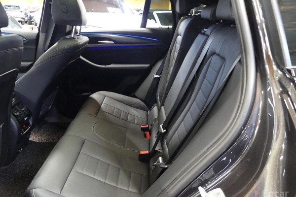 2024 BMW X4 с пробегом 27 000 км