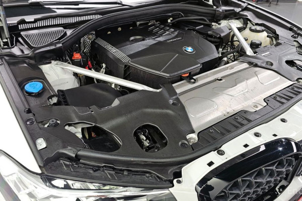 2025 BMW X4 с пробегом 17 727 км