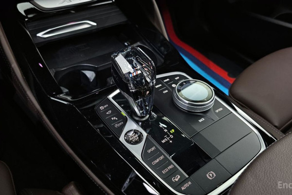 2025 BMW X4 с пробегом 17 727 км