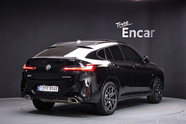 2023 BMW X4 с пробегом 52 586 км