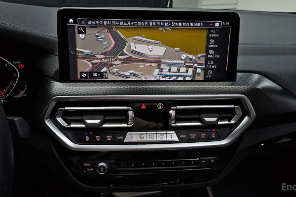 2023 BMW X4 с пробегом 52 586 км