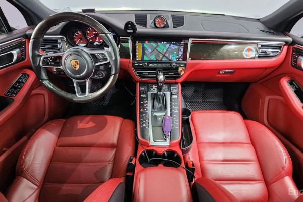 2020 Porsche Macan с пробегом 57 559 км