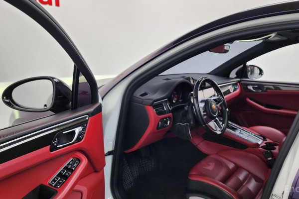 2020 Porsche Macan с пробегом 57 559 км