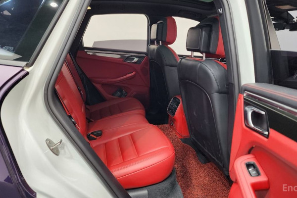 2020 Porsche Macan с пробегом 57 559 км