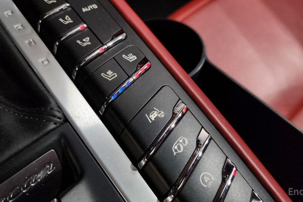 2020 Porsche Macan с пробегом 57 559 км