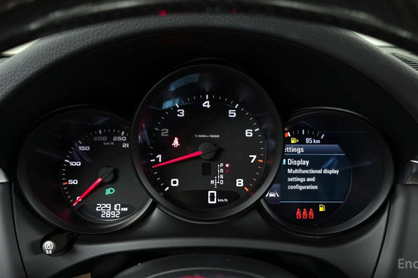 2021 Porsche Macan с пробегом 22 910 км