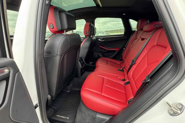 2021 Porsche Macan с пробегом 68 000 км