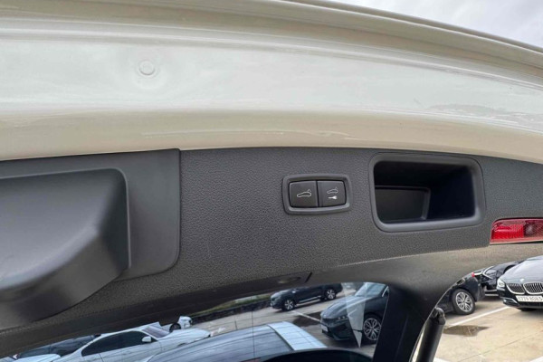 2021 Porsche Macan с пробегом 68 000 км