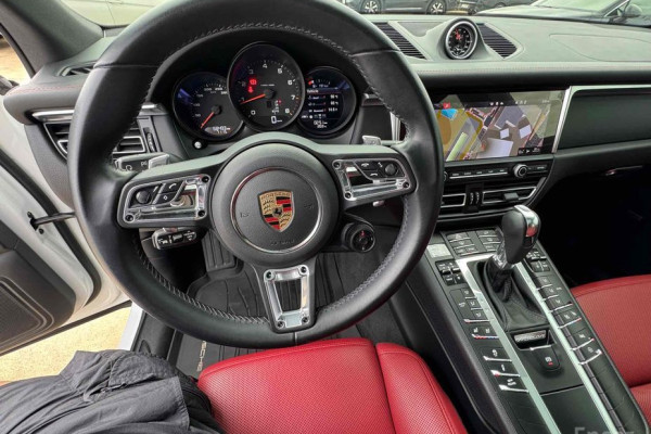 2021 Porsche Macan с пробегом 68 000 км