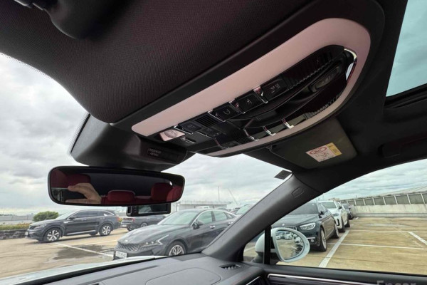 2021 Porsche Macan с пробегом 68 000 км