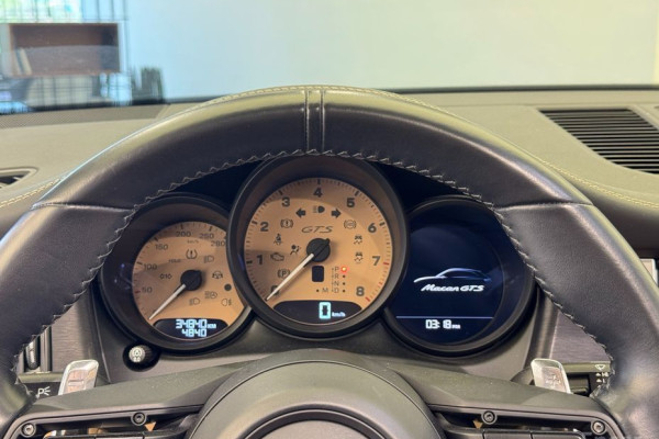 2022 Porsche Macan с пробегом 34 900 км