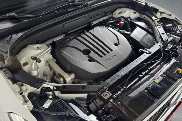 2022 Volvo XC60 с пробегом 50 983 км