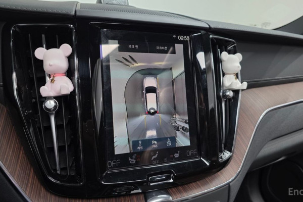 2021 Volvo XC60 с пробегом 55 341 км