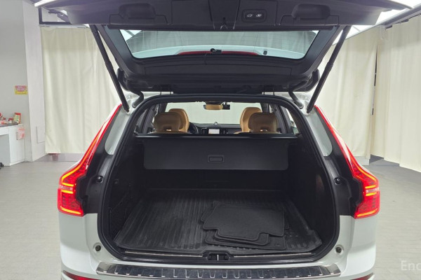 2021 Volvo XC60 с пробегом 91 843 км