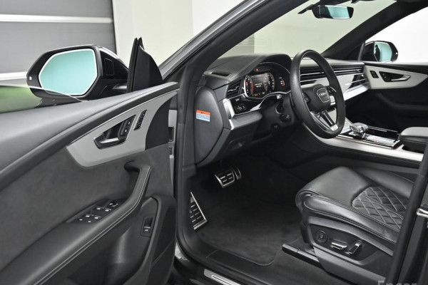 2023 Audi Q8 с пробегом 13 953 км