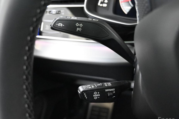 2023 Audi Q8 с пробегом 13 953 км