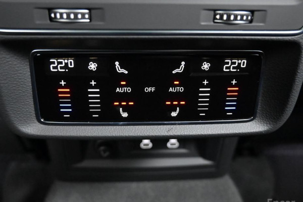 2023 Audi Q8 с пробегом 13 953 км