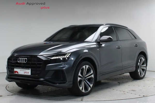 2023 Audi Q8 с пробегом 13 953 км