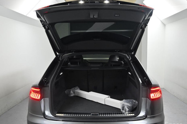 2023 Audi Q8 с пробегом 13 953 км