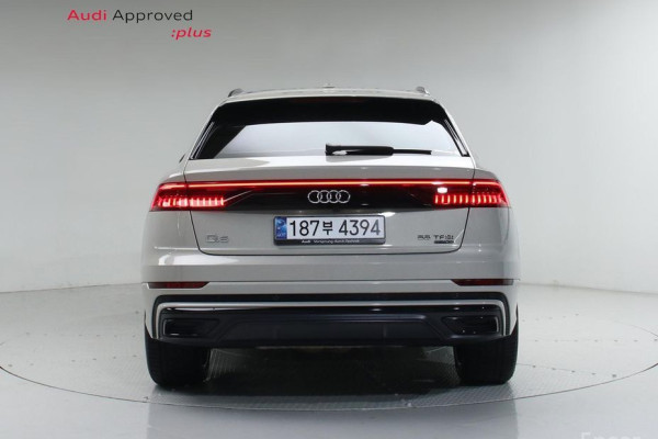 2023 Audi Q8 с пробегом 17 540 км