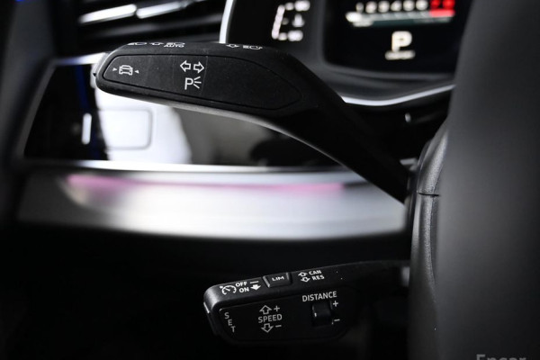 2023 Audi Q8 с пробегом 17 540 км