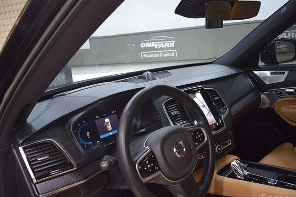 2022 Volvo XC90 с пробегом 66 039 км