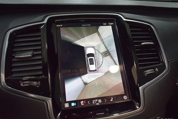 2022 Volvo XC90 с пробегом 66 039 км