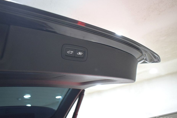 2022 Volvo XC90 с пробегом 66 039 км