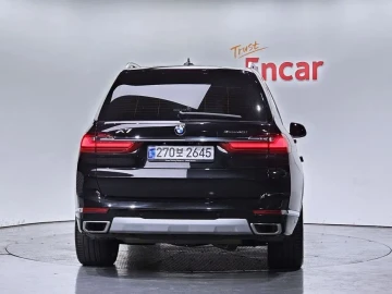 2022 BMW X7 с пробегом 19 604 км