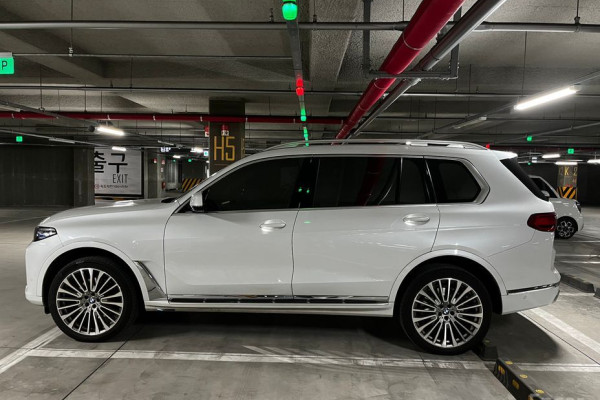 2022 BMW X7 с пробегом 136 000 км