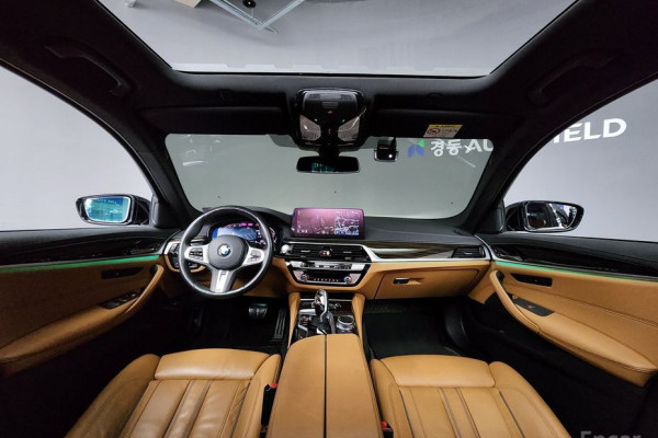 2020 BMW 5 серии с пробегом 79 800 км