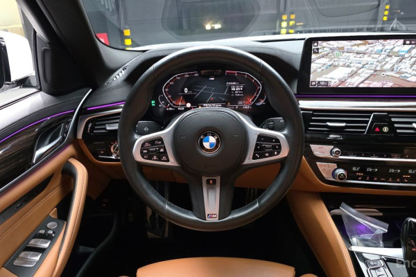 2020 BMW 5 серии с пробегом 64 486 км