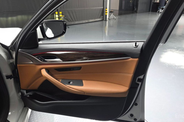 2020 BMW 5 серии с пробегом 64 486 км