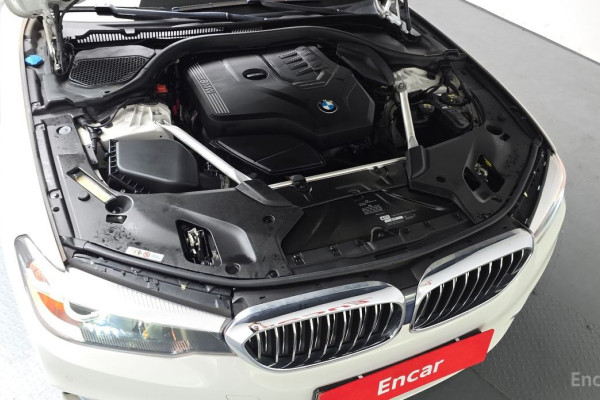 2020 BMW 5 серии с пробегом 59 742 км