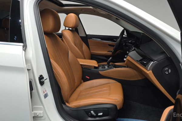 2020 BMW 5 серии с пробегом 59 742 км