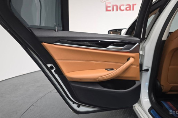 2020 BMW 5 серии с пробегом 59 742 км