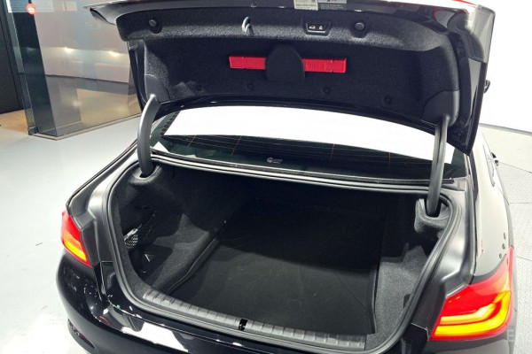 2019 BMW 5 серии с пробегом 42 272 км