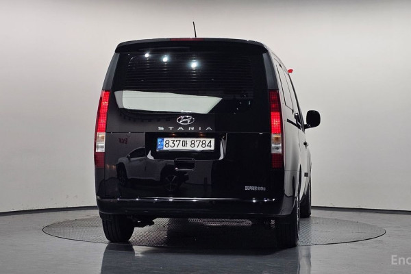 2022 Hyundai Staria с пробегом 42 888 км
