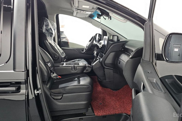 2022 Hyundai Staria с пробегом 42 888 км